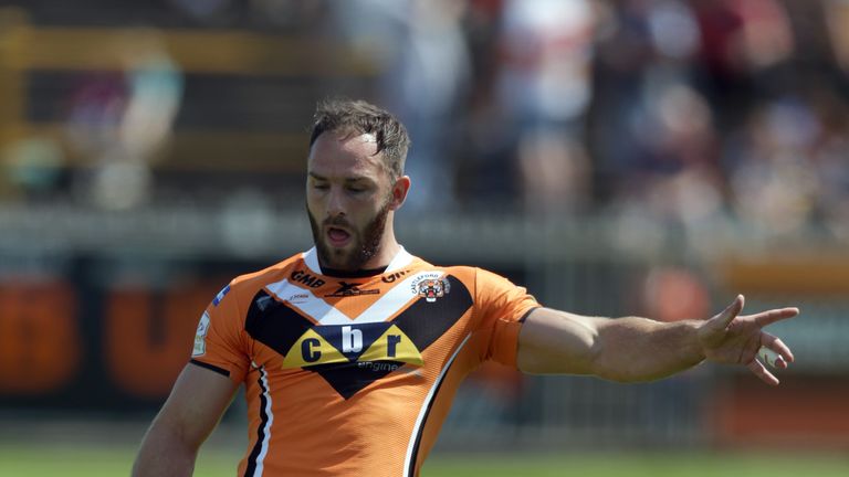 Luke Gale of Castleford Tigers in action 