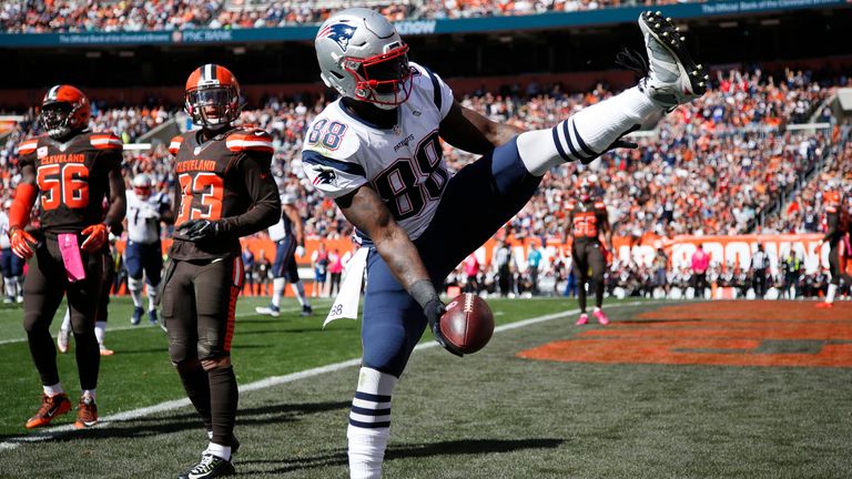 CLEVELAND, OH - OCTOBER 09: Martellus Bennett #88 of the New England Patriots reacts after a seven-yard touchdown reception in the first quarter of the gam