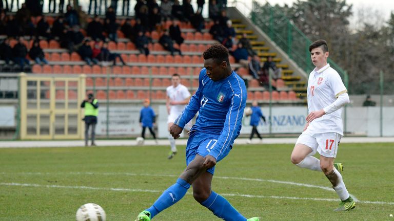 MANZANO, ITALY - FEBRUARY 16:  Bioty Moise Kean of Italy U17 scores his team's seconf goal during the international friendly match between Italy U17 and Se