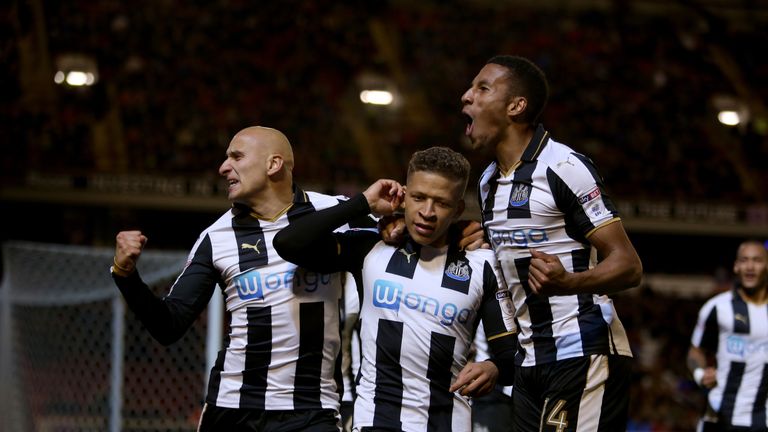 Newcastle United's Dwight Gayle (centre) celebrates with Newcastle United's Jonjo Shelvey and Newcastle United's Isaac Hayden during the Sky Bet Championsh
