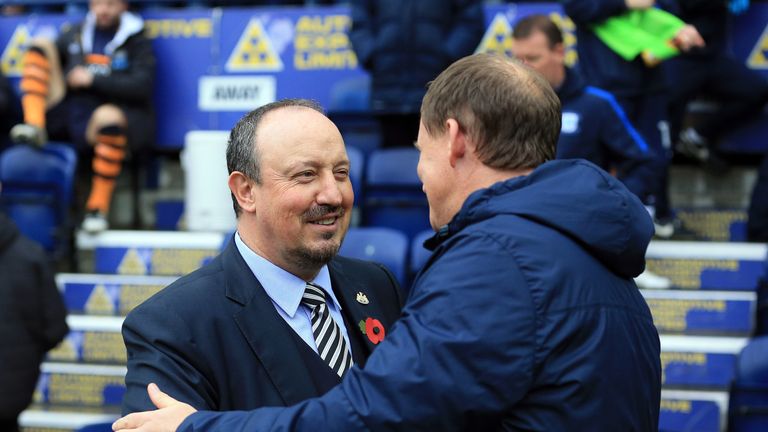 Preston North End manager Simon Grayson (right) and Newcastle United boss Rafael Benitez shake hands