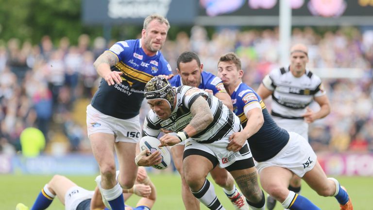 Picture by Thomas Gadd/SWpix.com - 2106/2015 - Rugby League - First Utility Super League - Leeds Rhinos v Hull FC -  Headingley Carnegie Stadium, Leeds, En