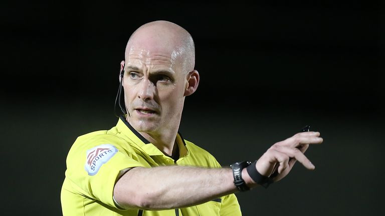 Referee Kevin Johnson