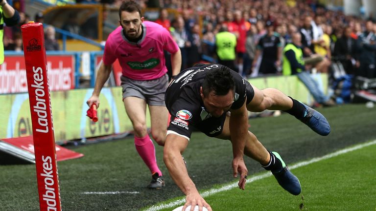  Jordan Rapana New Zealand goes over for the opening try during the Four Nations match between England and New Zealand 