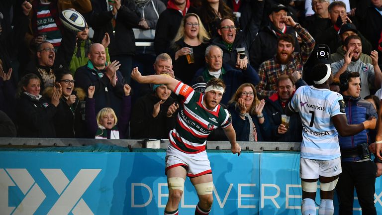 Brendon O'Connor celebrates scoring his side's first try