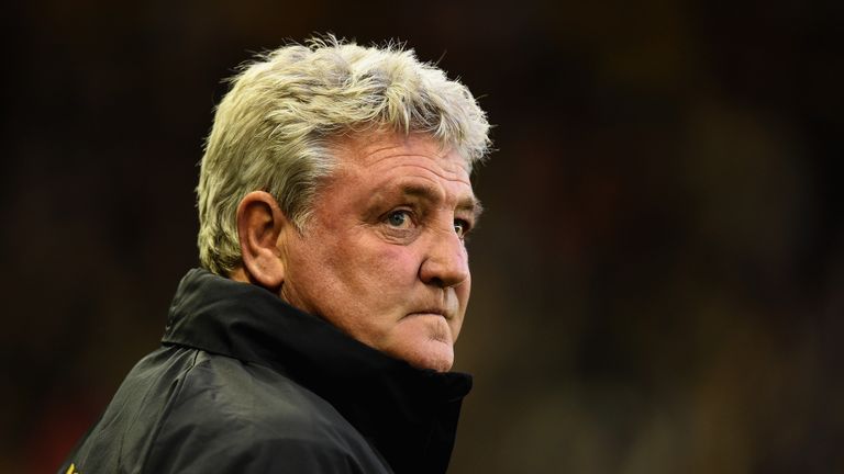 Steve Bruce has been out of work since quitting Hull City