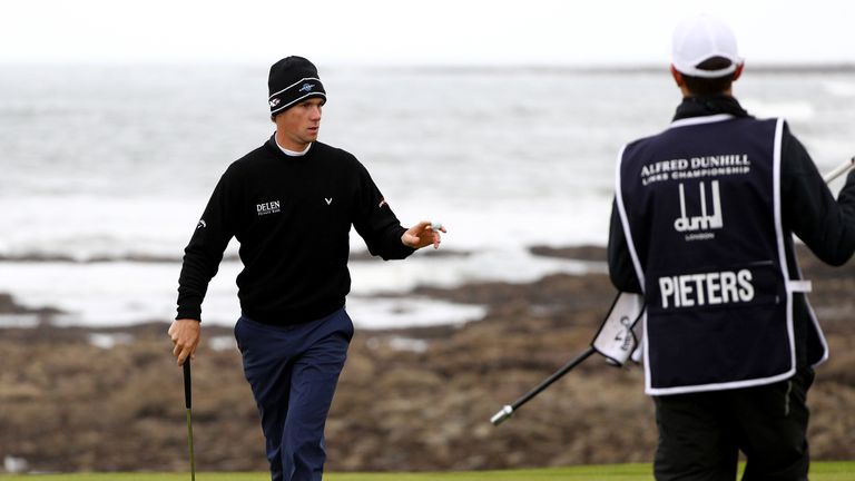 KINGSBARNS, SCOTLAND - OCTOBER 07:  Thomas Pieters of Belgium acknowledges the crowd on the 15th green during the second round of the Alfred Dunhill Links 