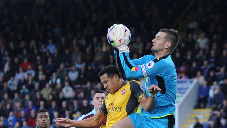 Tom Heaton in action for Burnley against Arsenal