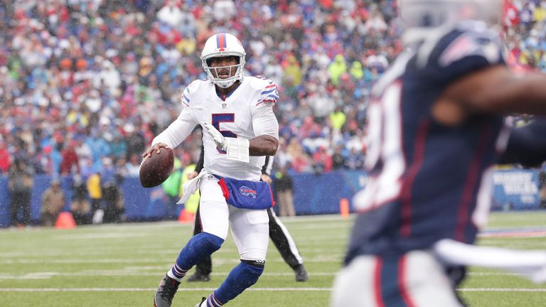 BUFFALO, NY - OCTOBER 30:  Tyrod Taylor #5 of the Buffalo Bills looks to throw against the New England Patriots during the first half at New Era Field on O