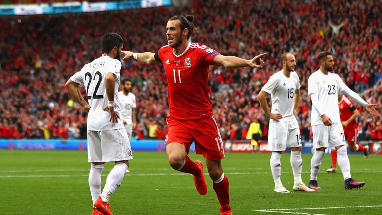 CARDIFF, WALES - OCTOBER 09:  Gareth Bale of Wales celebrates scoring the opening goal during the FIFA 2018 World Cup Qualifier Group D match between Wales