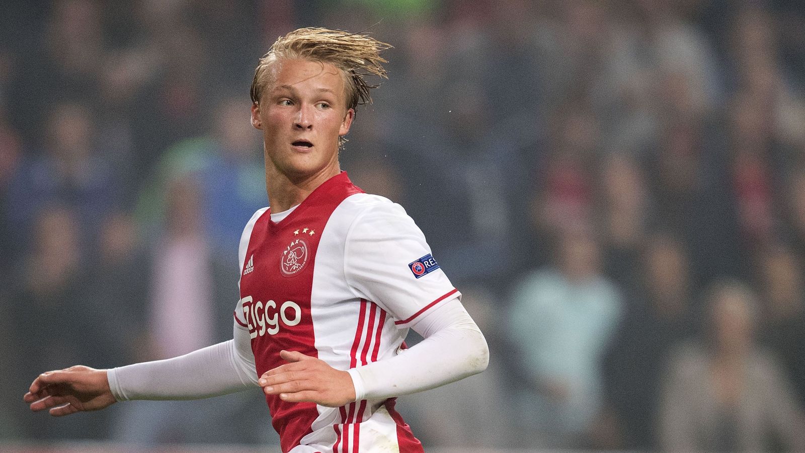 fictie Graan jam Who is Kasper Dolberg? Profiling Ajax's 19-year-old striker | Football News  | Sky Sports