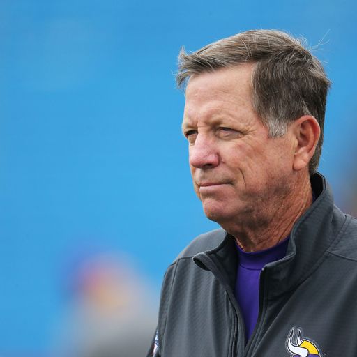 Turner steps down as Vikings OC