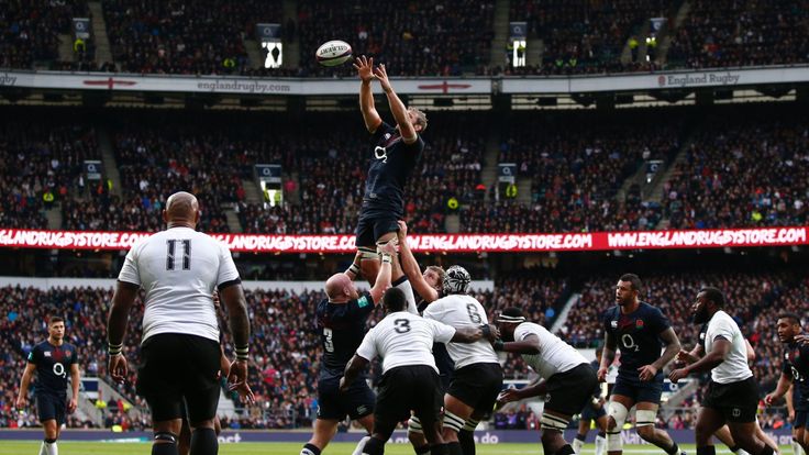 England's flanker Chris Robshaw (C) wins a lineout ball during the rugby union test match between England and Fiji at Twickenham stadium 19 Nov 2016