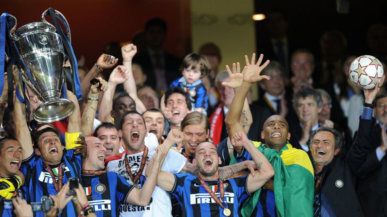 Inter Milan's players celebrate after the UEFA Champions League final football match Inter Milan against Bayern Munich at the Santiago Bernabeu in 2010