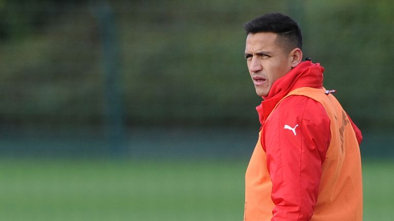 ST ALBANS, ENGLAND - NOVEMBER 05: Alexis Sanchez of Arsenal during a training session at London Colney on November 5, 2016 in St Albans, England.