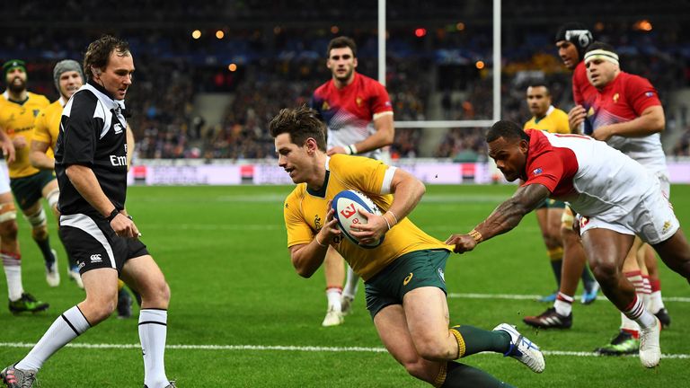 Bernard Foley scores for Australia