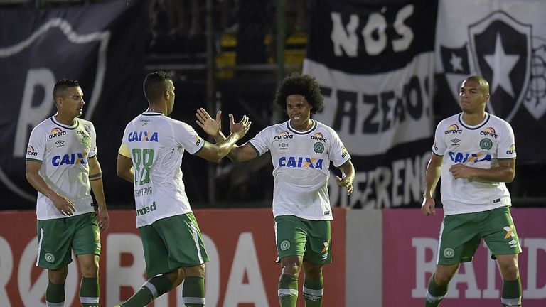 RIO DE JANEIRO, BRAZIL - NOVEMBER 16: Kempes (C) of Chapecoense celebrates a scored goal during the match between Botafogo and Chapecoense as part of Brasi