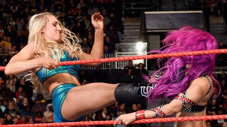WWE Raw - Charlotte v Sasha Banks