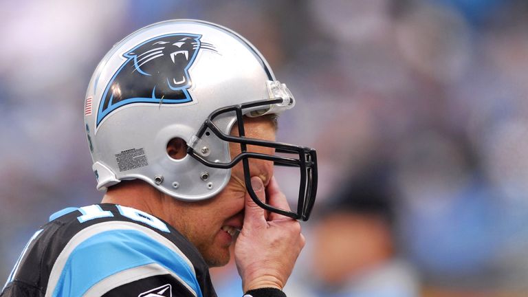 CHARLOTTE, NC - DECEMBER 10:  Chris Weinke #16 of the Carolina Panthers reacts after throwing an interception against the New York Giants on December 10, 2