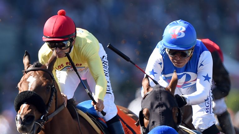 ARCADIA, CA - NOVEMBER 05:  Drefong ridden by Martin Garcia wins the TwinSpires Sprint race on day two of the 2016 Breeders' Cup World Championships at San