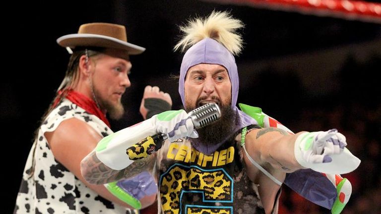 WWE Raw - Enzo Amore and Big Cass
