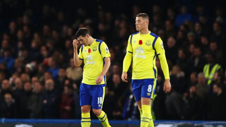 LONDON, ENGLAND - NOVEMBER 05: Gareth Barry of Everton (L) is dejected after Chelsea score during the Premier League match between Chelsea and Everton at S