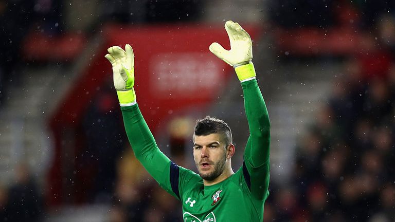 SOUTHAMPTON, ENGLAND - NOVEMBER 19: Fraser Forster of Southampton in action during the Premier League match between Southampton and Liverpool at St Mary's 
