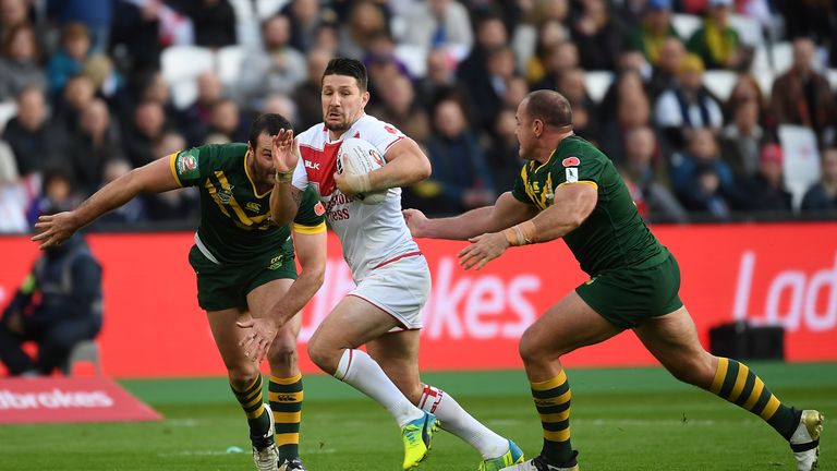 LONDON, ENGLAND - NOVEMBER 13:  Gareth Widdop of England  in action during the Four Nations match between the England and Australian Kangaroos at Olympic S
