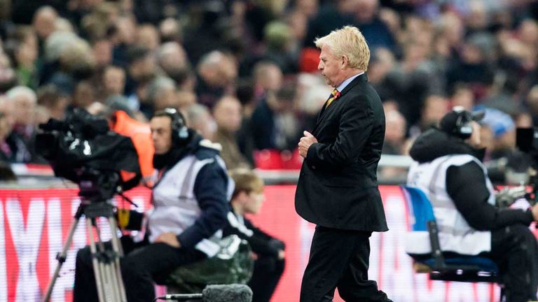 Gordon Strachan could walk away from Scotland, Neil McCann believes