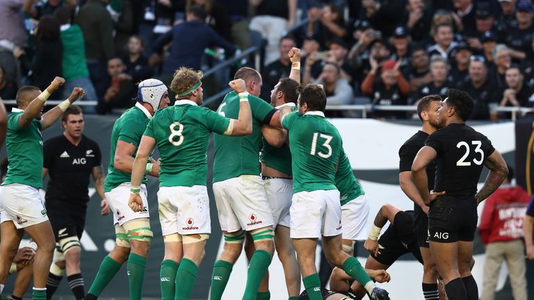 CHICAGO, IL - NOVEMBER 05:  Robbie Henshaw of Ireland celebrates with teammates after scoring his team's fifth try during the international match between I
