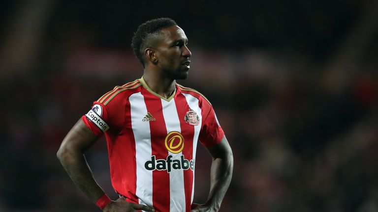  Jermaine Defoe of Sunderland looks on during the Barclays Premier League match between Sunderland and Hull City at the S