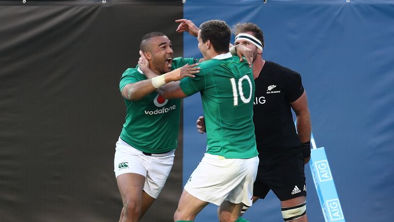 Simon Zebo  celebrates with teammate Johnny Sexton 