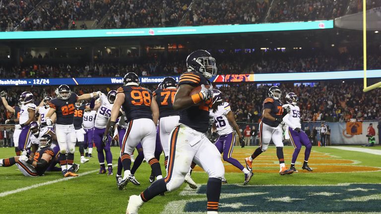 Jordan Howard had a career performance, combining for 202 yards and a touchdown