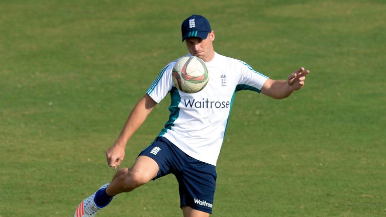 Jos Buttler: will England call him off the bench for the third Test?