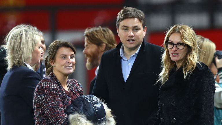 MANCHESTER, ENGLAND - NOVEMBER 27:  Actress Julia Roberts (R) talks with Coleen Rooney after the Premier League match between Manchester United and West Ha