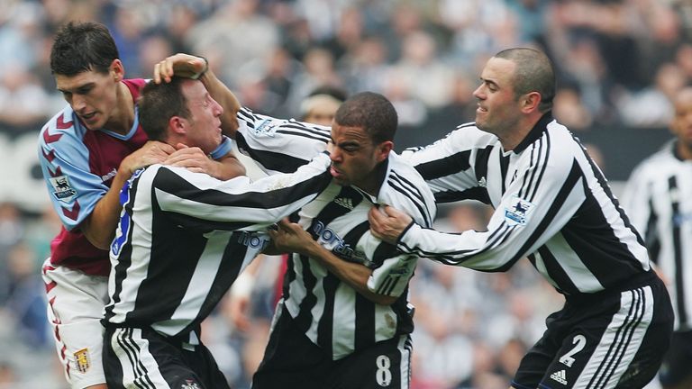 Lee Bowyer and Kieron Dyer of Newcastle come to blows