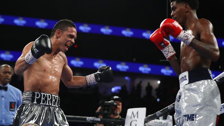 Darleys Perez of Colombia taunts opponent Maurice Hooker 