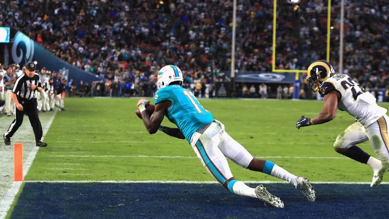 LOS ANGELES, CA - NOVEMBER 20:  DeVante Parker #11 of the Miami Dolphins makes nine yard touchdown catch from quarterback Ryan Tannehill #17 (not pictured)