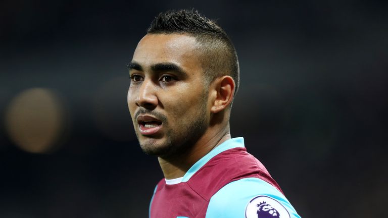LONDON, ENGLAND - OCTOBER 26: Dimitri Payet of West Ham United looks on during the EFL Cup fourth round match between West Ham United and Chelsea at The Lo