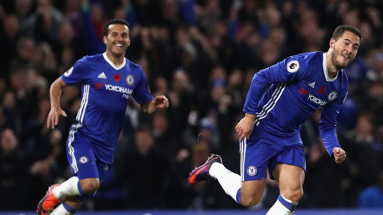 LONDON, ENGLAND - NOVEMBER 05:  Eden Hazard of Chelsea celebrates scoring his sides first goal with his Chelsea team mates during the Premier League match 