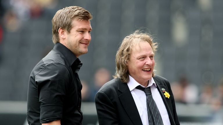 MILTON KEYNES, ENGLAND - MAY 15:  MK Dons manager Karl Robinson (L) and Chairman Pete Winkelman look on prior to the npower League One Play-Off Semi-Final 