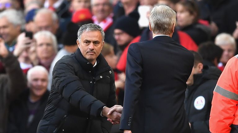 Jose Mourinho and Arsene Wenger shake hands prior to kick off