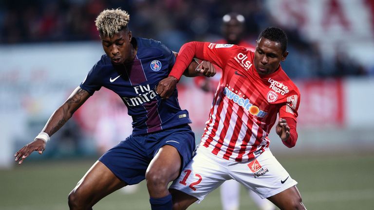 Nancy's French forward Christophe Mandanne (R) vies for the ball with Paris Saint-Germain's French defender Presnel Kimpembe during the French L1 football 