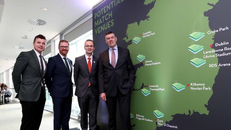 Brian O'Driscoll, Simon Hamilton, Minster for the Economy, Patrick O'Donovan TD, Minister of State for Tourism and Sport and Philip Browne, CEO of the IRFU