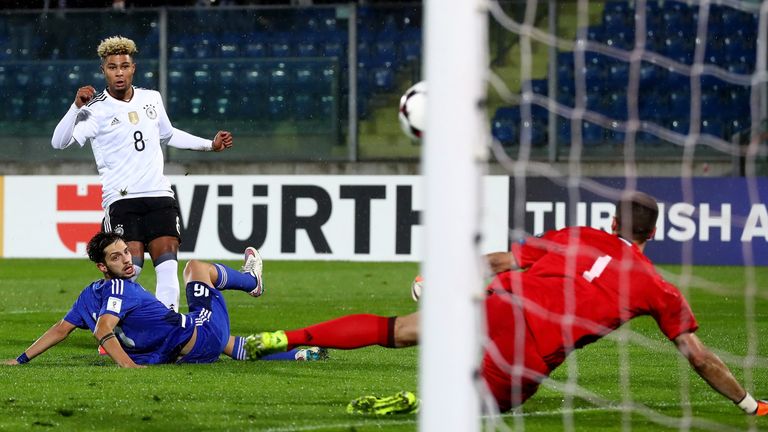 Serge Knabry scores his second against San Marino 