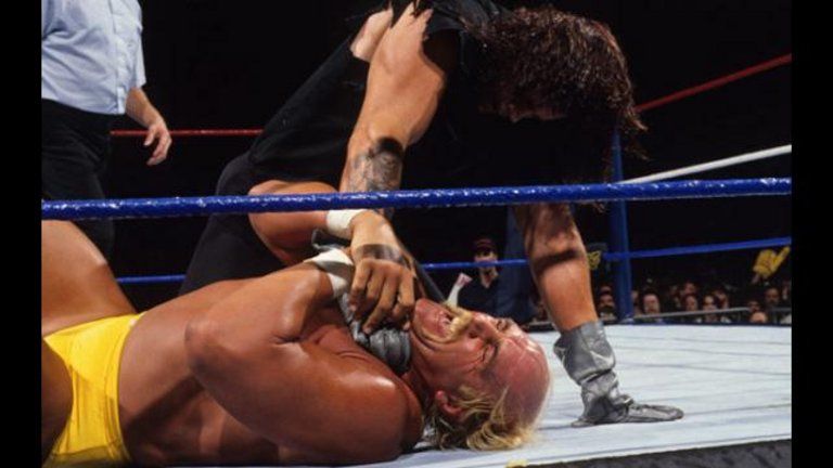 WWE Survivor Series 1991 - The Undertaker v Hulk Hogan