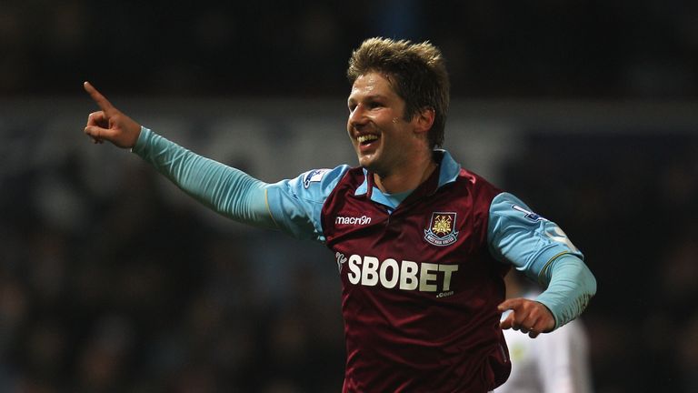 LONDON, ENGLAND - FEBRUARY 21:  Thomas Hitzlsperger of West Ham United celebrates the opening goal during the FA Cup sponsored by E.ON 5th Round match betw