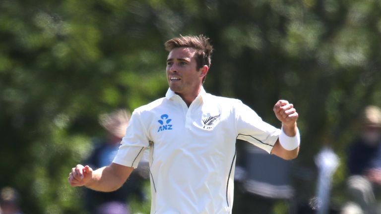 CHRISTCHURCH, NEW ZEALAND - NOVEMBER 20:  Tim Southee of New Zealand celebrates the wicket of Sohail Khan of Pakistan during day four of the First Test bet