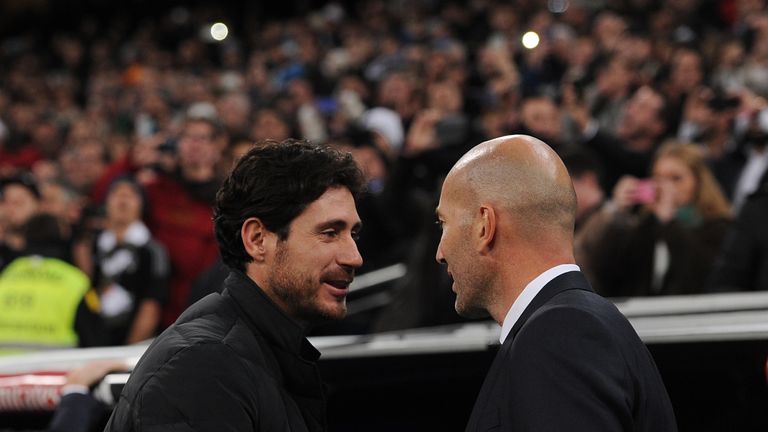 MADRID, SPAIN - JANUARY 09:  Zinedine Zidane manager of Real Madrid (R) and Victor Sanchez del Amo manager of Deportivo La Coruna (L) shake hands at the st