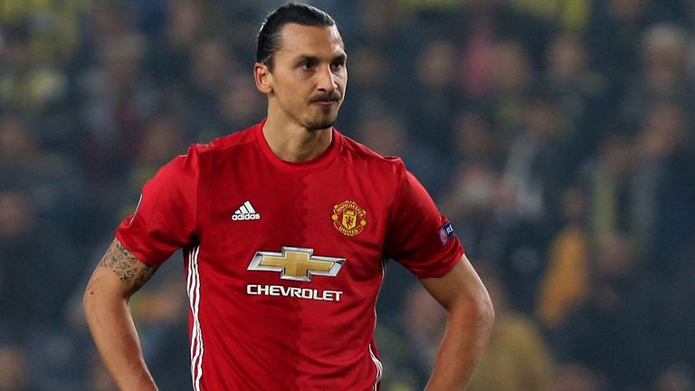 Manchester United's Zlatan Ibrahimovic (C) reacts during the UEFA Europa League football Fenerbahce SK vs Manchester United at the Fenerbahce Ulker Stadium